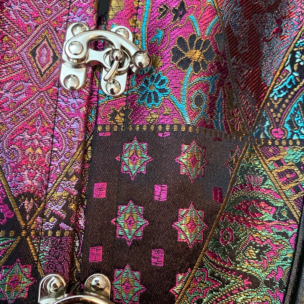 Corset - Picture 2 of 10